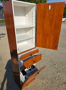 lot 1021 image: Salon Equipment Storage Cabinet