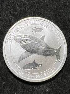 lot 77 image: 2014 AUSTRALIAN GREAT WHITE SHARK HALF TROY OZ .999 FINE SILVER