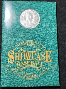 lot 93 image: 1 TROY OZ .999 FINE SILVER JOHNNY BENCH ROUND IN BOOKLET