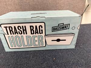 lot 43 image: Bagsway Tashbag Holder