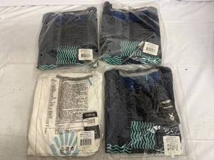 lot 72 image: 4 Hydroflask T-Shirts