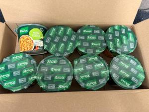 lot 140 image: 8ct of Knorr Pad Thai Cups