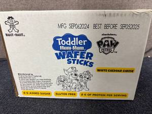 lot 216 image: 8 Packs of Toddler Wafer Stick - White Cheddar Cheese