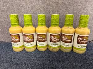 lot 225 image: 6 Bottles of Olive Garden Italiann Dressing