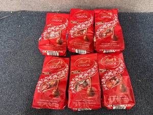lot 235 image: 6 Bags of Lindts Lindor Chocolates