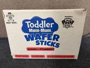 lot 266 image: 8 Packs of Toddler Wafer Stick - Banana & Strawberry