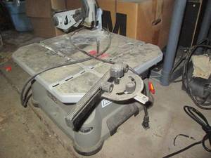 lot 41 image: Rockwell bladerunner portable table...
