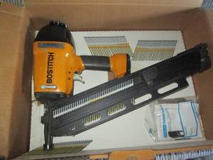 lot 82 image: Bostitch Industrial high power stic...
