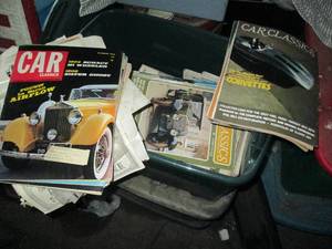 lot 98 image: Vintage automotive magazines, catal...