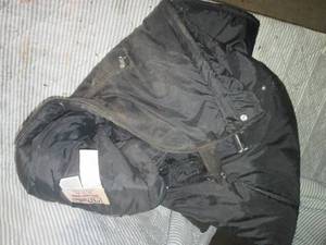 lot 272 image: Walls blizzard pruf insulated bibs ...