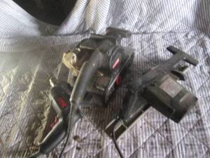 lot 313 image: Electric belt sander, lathe and dri...