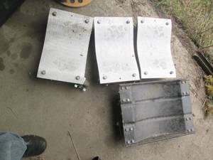 lot 115 image: Various heavy duty automotive movin...