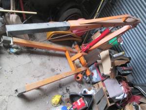 lot 116 image: 2-ton Rolling shop crane with 8-ton...