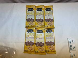 lot 10 image: 6x 5.6oz Darell Lea Milk Chocolate Peanut Brittle