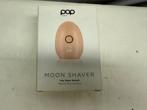 lot 40 image: Pop Sonic Moon Shaver