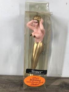 lot 220 image: Mermaid Novelty Fishing Lure  - The Professional Hooker