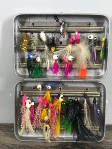 lot 228 image: Collectible Sterling Perrine Quality Fly Fishing Metal Pocket Tackle Box with Fly Fishing Lures