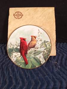 lot 33 image: Springtime Splendor Cardinal plate by Bob Stine