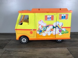 lot 249 image: VINTAGE 1971  MATTEL BARBIE COUNTRY CAMPER RV MOTOR HOME