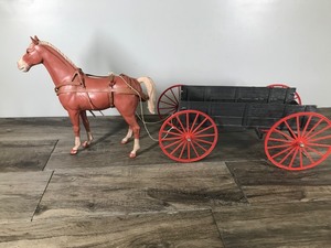 lot 250 image: Vintage Marx Toy Horse and Wagon