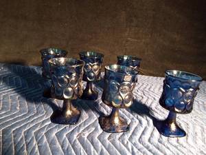 lot 54 image: 6 Noritake blue stemmed glasses