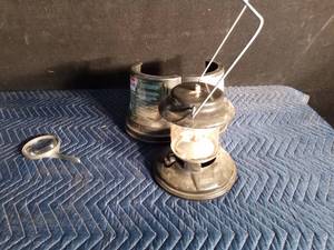 lot 88 image: Coleman propane lantern