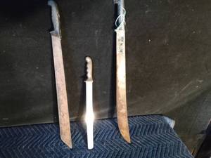 lot 113 image: 2 Large Machete and large serrated knife