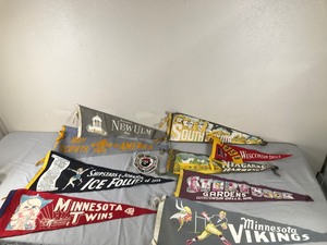 lot 387 image: Vintage Pennants and More - see description for more info