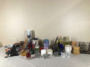 lot 382 image: Candles, Fragrance Oil Bottles, Wood Loon Items and More