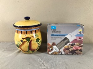 lot 378 image: Cookie Jar and Cookie Press in Box