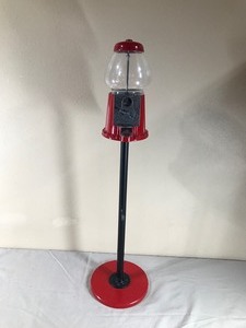 lot 372 image: Penny Bubble Gum Machine