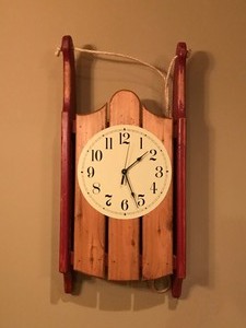 lot 428 image: Vintage Wall Hanging Wooden Sled with Built in Battery Operated Clock