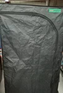 lot 20 image: Viper Spectra growing tent with lights and accessories