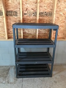 lot 267 image: Plano 4 tier plastic shelf
