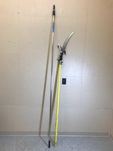 lot 301 image: Tree pruner pole and extension pole
