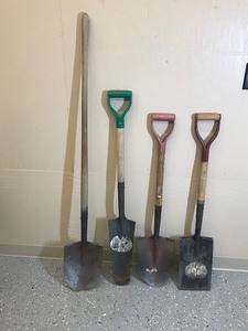 lot 299 image: 4 shovels