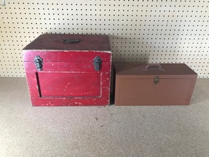 lot 291 image: 2 vintage wooden boxes
