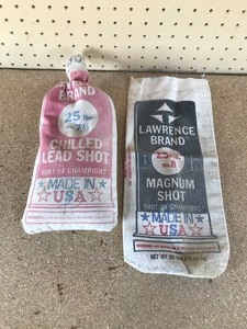 lot 289 image: Vintage 25lb bag of Lawrence brand of chilled lead shot bag, 25lb of #8 magnum shot bag