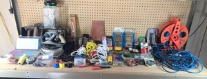 lot 277 image: Lot of hardware, tools and more