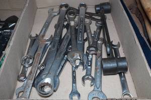 lot 39 image: Assorted Wrenches