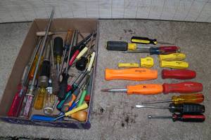 lot 42 image: Assorted Screwdrivers