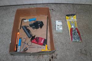 lot 71 image: Assorted Tools - Allen Wrenches, Bits, Fastener Kit