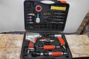 lot 48 image: Husky Air Tool Kit