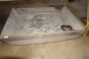 lot 92 image: Masonry Mud Tub Sled