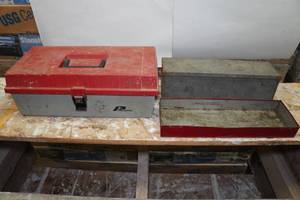 lot 213 image: Tool Boxes