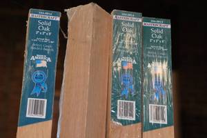 lot 174 image: 4 Solid Oak 2x2x8 Boards