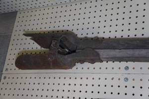lot 199 image: Post Hole Digger