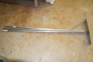 lot 198 image: Roof Rake and Roofmelt