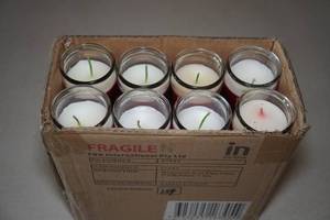 lot 256 image: 8 Candles