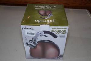 lot 258 image: Primula Soft Grip Kettle